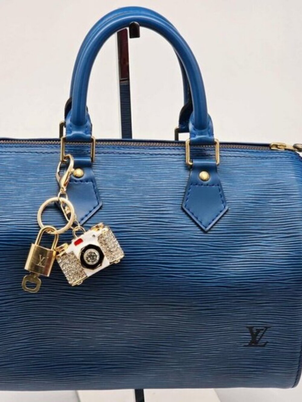 LV Gold Padlock & Key 🔒 Authentic Louis Vuitton Bag Unbranded Camera Charm